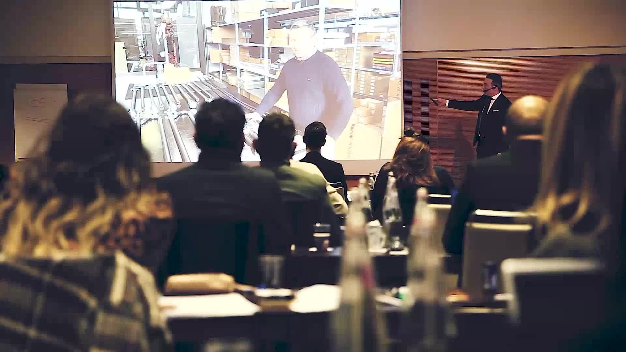 Matteo Rivolta teaching business owners at a Luxury Academy course